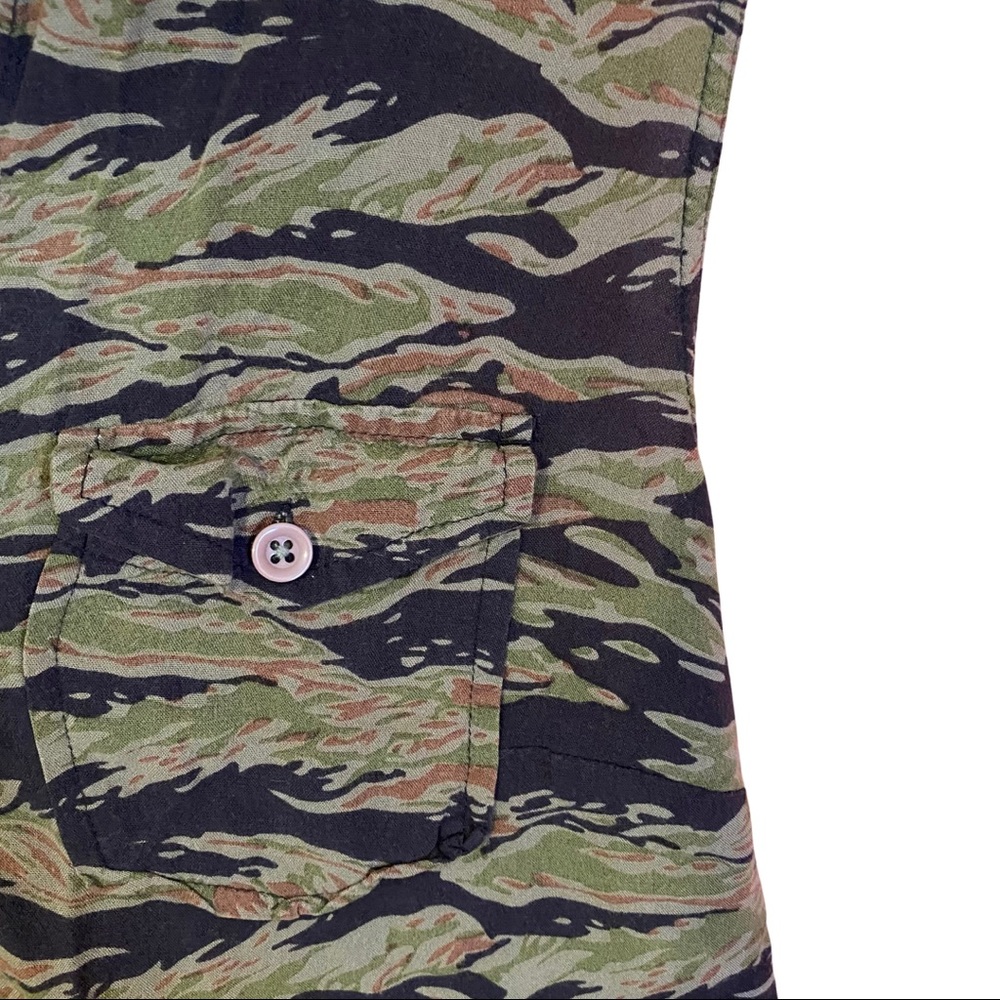 Camo Obey button down tank top blouse